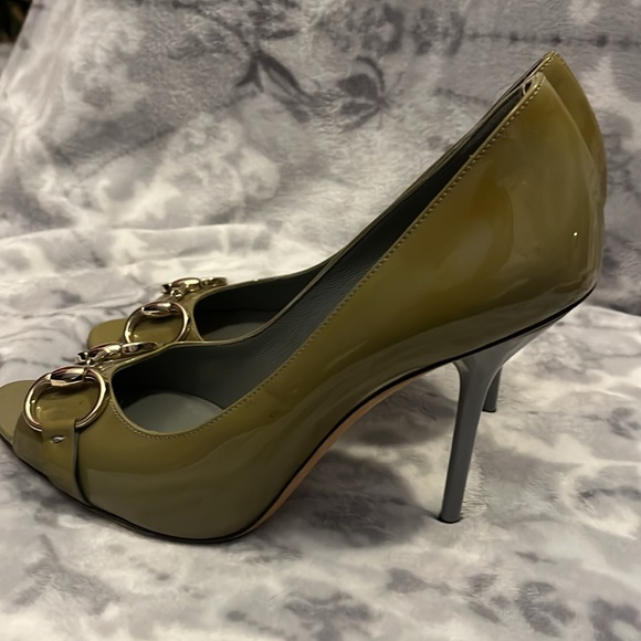 Gucci light greenish for woman heels used size 7 1/2 B hight 4 - Picture 2 of 7